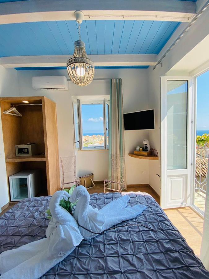 Fior Dei Carmeliti Rooms And Parking Tropea Eksteriør bilde
