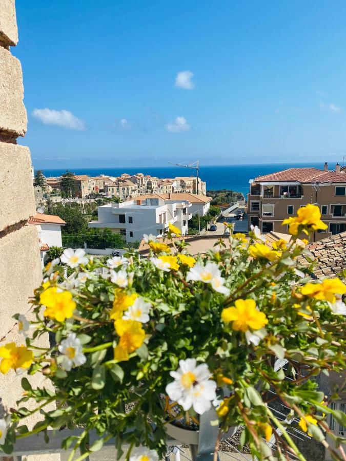 Fior Dei Carmeliti Rooms And Parking Tropea Eksteriør bilde